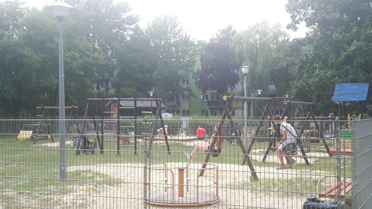 Motylek Apartamento Łódź Exterior foto